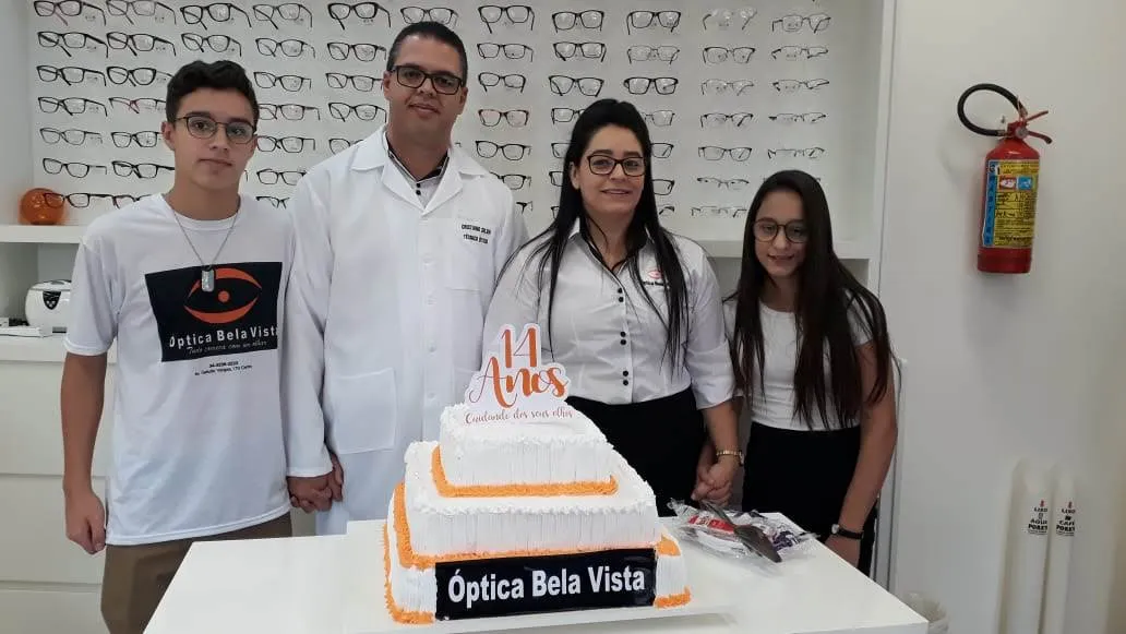 Comemoração de 14 anos da Óptica Bela Vista na Av. Getúlio Vargas